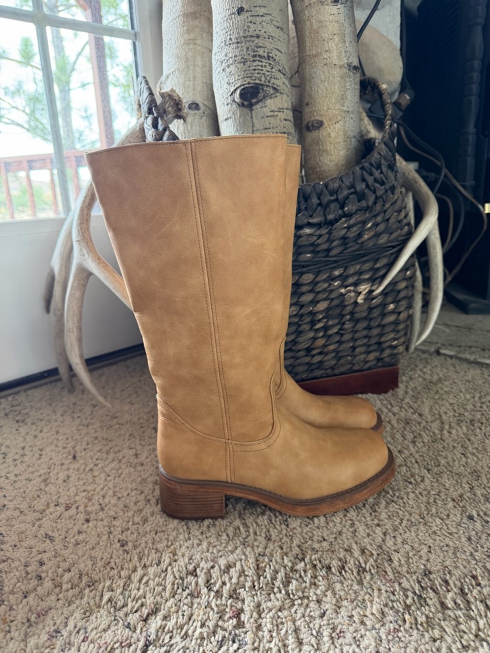 Brand new boots size 6 1/2